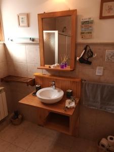 Koupelna v ubytování Buenavida Guesthouse + 37 fotografií