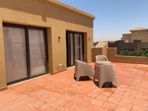 Istumisnurk majutusasutuses Studio inside Casa Beverly Hills Compound رقم الهاتف صفر صفر اتنين صفر واحد واحد صفر اتنين اربعه ثلاثه صفر 222