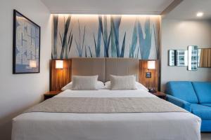 Riu Plaza Chicago客房内的一张或多张床位