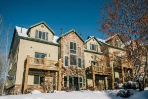 Budova, kde se prázdninový dům nachází