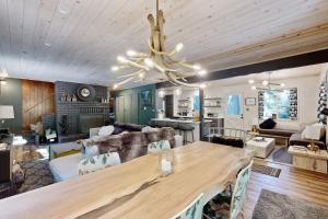 Φωτογραφία από το άλμπουμ του A Quiet Escape σε Arnold