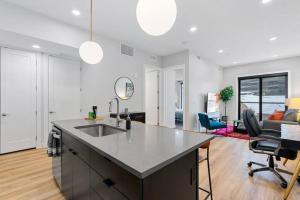 Φωτογραφία από το άλμπουμ του Prime location - downtown SLC apt - ALL NEW στο Σολτ Λέικ Σίτι