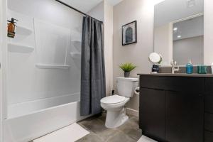 Ένα μπάνιο στο Prime location - downtown SLC apt - ALL NEW