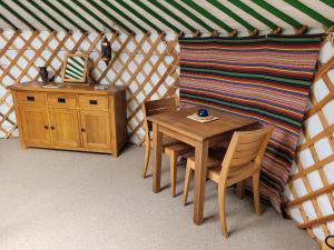 Go Eco Glamping的休息区