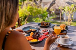 Comida na casa de hóspedes ou em algum lugar perto