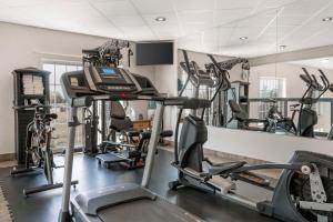 Fitness centrum a/nebo fitness zařízení v ubytování Best Western Plus Edmundston