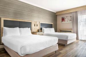 Postel nebo postele na pokoji v ubytování Best Western Plus Edmundston