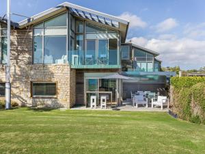 En have udenfor Waters Edge absolute beachfront