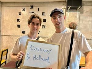 Certifikát, hodnocení, plakát nebo jiný dokument vystavený v ubytování Doze Hostel
