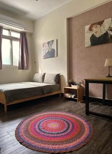 Gallery image of Dulan The Travel Bug Bistro Inn in Donghe