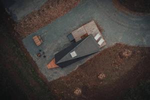 Een luchtfoto van Romantic luxury tiny home in an idyllic setting