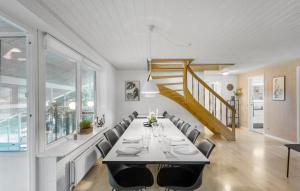 Fotografie z fotogalerie ubytování Stunning Home In Roslev With Sauna v destinaci Glyngøre