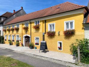 The building in which a panziókat is located