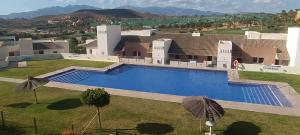 Swimmingpoolen hos eller tæt på LUXURY HOMES Valle del este resort golf And Pool 1 vera,garrucha,mojacar