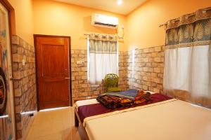 Resort Neel Nirjan !! Best Family Couple friendly family Resort!!客房内的一张或多张床位