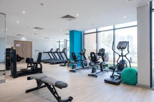 杜拜的住宿－Serene Studio Perfect for 2 at Azizi Riviera in Meydan One，相簿中的一張相片