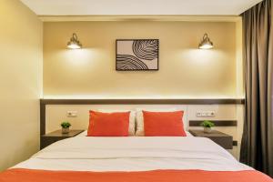 Кровать или кровати в номере Duck Otel +62 фотографии