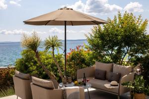 Příroda nedaleko vily + 24 fotografií