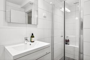 Koupelna v ubytování Pergola - Free parking - 5 min walk to facilities