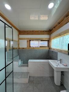 Koupelna v ubytování Hanok Stay - JukRokJungSa