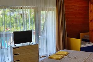 Μια τηλεόραση ή/και κέντρο ψυχαγωγίας στο Holiday House Kubrat
