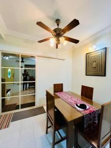 Fotografie z fotogalerie ubytování Jizek Homestay Bajet v destinaci Rawang