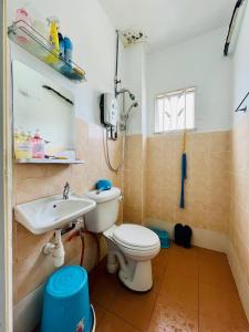 Koupelna v ubytování Jizek Homestay Bajet