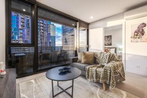 Foto Melbourne'is asuva majutusasutuse Perfect 2br1ba Apt In Melbourne Cbdbalcony galeriist