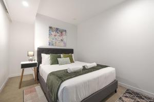 Gallery image of Perfect 2br1ba Apt In Melbourne Cbdbalcony in Melbourne