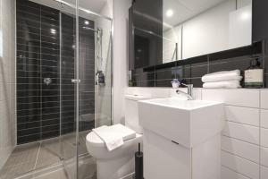 Foto Melbourne'is asuva majutusasutuse Perfect 2br1ba Apt In Melbourne Cbdbalcony galeriist