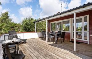 Balkón nebo terasa v ubytování 3 Bedroom Awesome Home In Tarm + 19 fotografií