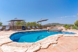 Басейн в Amazing views Villa Alizee with private pool sea views and Air Conditioning або поблизу