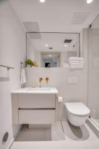 Koupelna v ubytování Vonder Miami Beach - Unit 5 + 18 fotografií