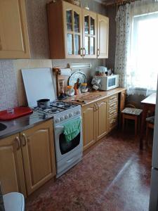 Η κουζίνα ή μικρή κουζίνα στο at Inzinieru 81