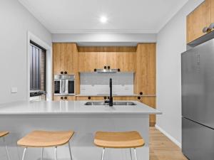 O bucătărie sau chicinetă la 2 Bed Central New townhouse