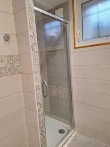 Ένα μπάνιο στο Maisonnette en Provence