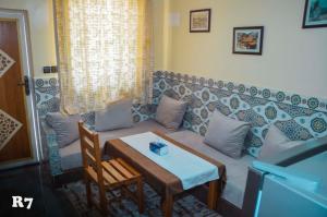 Chalets ITO Atlas Timnay的休息区