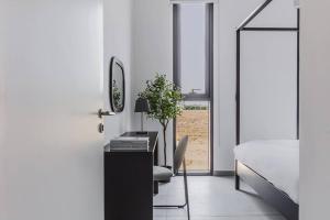 Gallery image of Sahab - Black Edition One BR Apartment in Sharjah