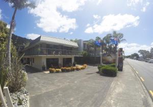 Foto da galeria de Bay Sands Seafront Studios em Paihia