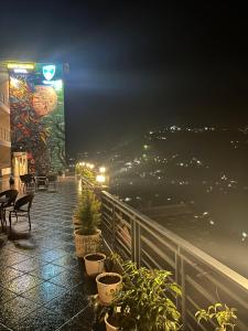 达兰萨拉Heryk Hillview Hotel的相册照片