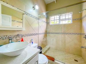 Gallery image of Happy Place Villas in Gros Islet