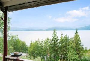 Fotografie z fotogalerie ubytování Cozy cabin with a great view v destinaci Skamdal