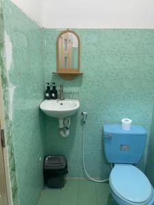 Koupelna v ubytování HOSTEL ECO TOURISM CẦN GIỜ