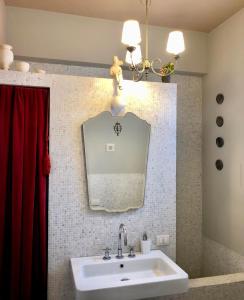 Gallery image of Massimi Minimi suite in Nettuno +9 photos