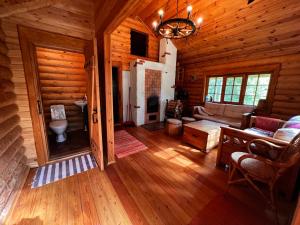 an overhead view of a living room in a log cabin at Paunküla Puhkemaja in Kiruvere