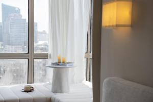 Moli B&B - The Bund Riverview Nanjing East Road 3-Bedrooms with Elevator Apartment Near the subway的休息区