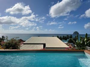 Bazén v ubytování Martinique Villa Escale Diamant nebo v jeho okolí