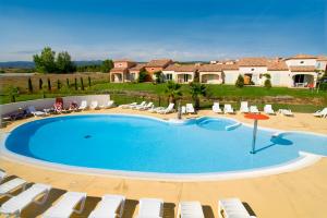 Bazén v ubytování Vacancéole - Port Minervois, Les Hauts du Lac nebo v jeho okolí