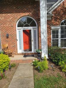 Κήπος έξω από το Staycation Oasis