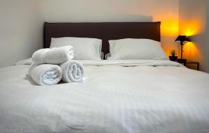 Postel nebo postele na pokoji v ubytování דירת אירוח חגית + 14 fotografií